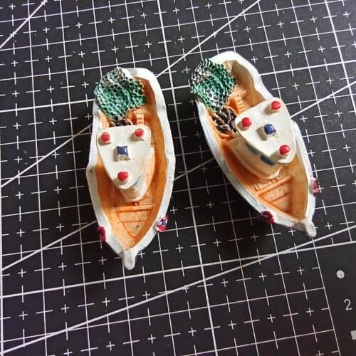 1pcs/lot Resin blue fishing boat 50mm Ornaments Micro landscape Ornaments Creative Home Gardening Decorations A003-18