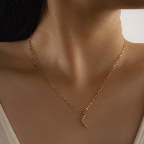HuaTang Boho Rhinestone Moon Pendant Necklace for Women Simple Gold Color Chains Female Party Collares Jewelry on the Neck