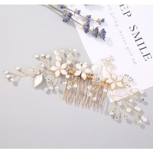 Hot sale bridal hand comb wedding dress accessories insert comb pearl flower alloy leaf wedding hair comb headdress