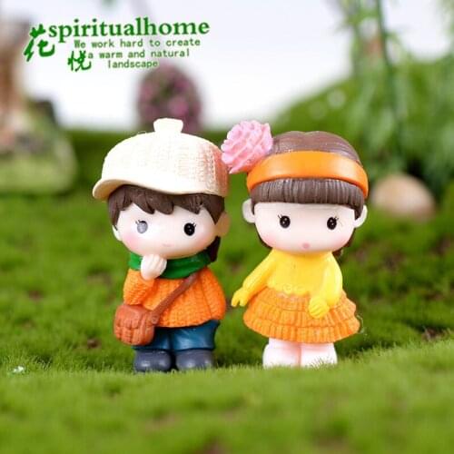 2pcs/set Creative Miniature Ornaments Boy Girl Sweety Lovers Couple Figurines Craft Fairy Resin Dolls Wedding Accessories
