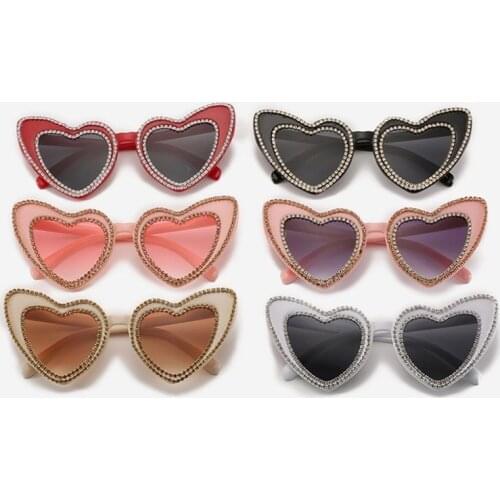 Vintage Classic Heart Shape Sunglasses women Crystal Cat Eye Shades Luxury Brand Red Love Sun Glasses Female Oculos De Sol UV400