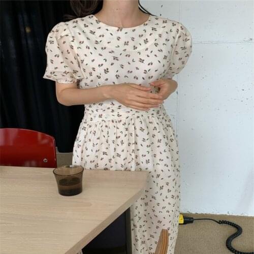 Retro floral pleated design waist dress