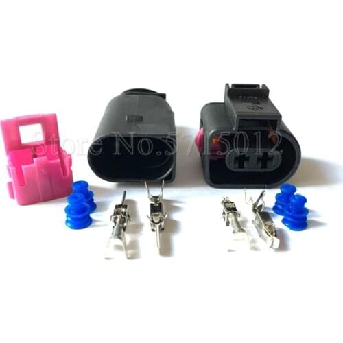 2 Hole 3.5mm Automotive Connector 1J0973722 8D0973822 Electrical Horn Socket 1J0 973 722 1717692-1 8D0 973 822 For VW