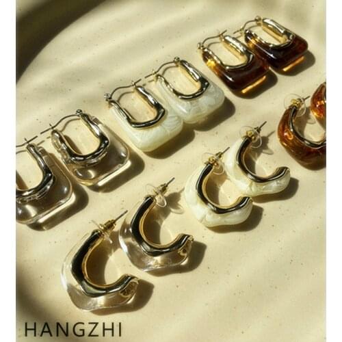 HANGZHI 2021 Summer New Trendy Retro Transparent Resin C-shaped Irregular Stud Earrings for Fashion Women Girls Party Jewelry
