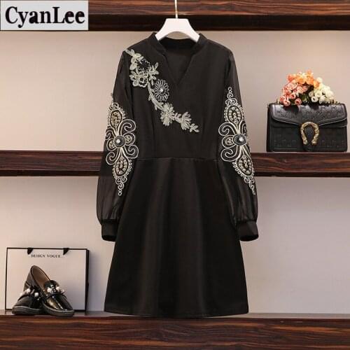 Plus Size Women French Vintage Luxury Embroidery Elegant Dress Autumn 2020 Fashion V-neck Lantern Sleeve Beading Dresses 5XL