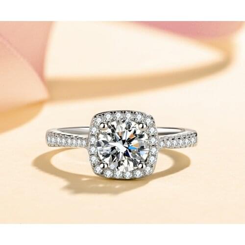 Moissanite Ring 925 Sterling Silver Passed Diamond Test Excellent 0.5-1Ct Gem Lover Ring Fashion Women Ornament Luxury Gift