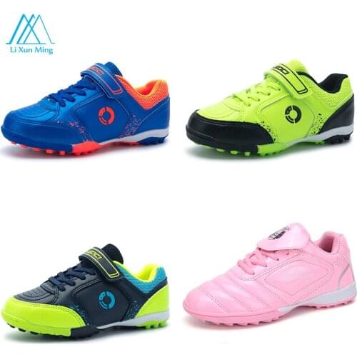 New Summer Boys And Girls Trend Non-slip Breathable Professional Shock Absorption Flexible Wear-resistant Outdoor Football Shoes