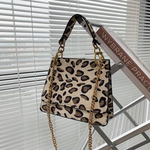 2021 autumn and winter new trendy fashion sexy hot girl street shooting chain messenger ins net red portable small square bag