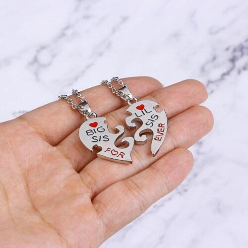 2PC / Set Big Sis Lil Sis BFF Best Sister Pendant Necklaces Heart Stitching Xmas Broken Heart Sister Necklace For Women Jewelry