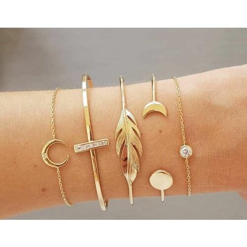 5 Pcs/Set Fashion Punk Gold Chain Moon Leaf Crystal Geometry Open Bracelet Set Women Charm Beach Accessories Gift Jewelry