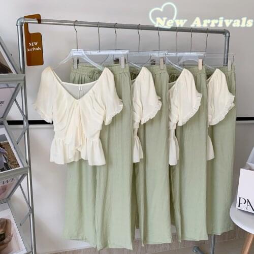 蒙跃 Short Blouses