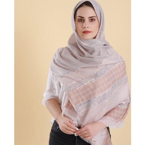 2021 New Ladies Muslim Turban Long Scarf Cotton Prayer Turban Houndstooth Colorful Gauze Scarf Islamic Wrap Turban Scarf