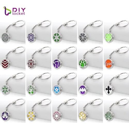 Popular Stainless Steel Perfume Hollow Keychain Aromatherapy Essential Oil Diffuser Locket Keychain For Women AA221-240