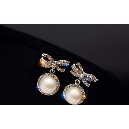 Darling Wellton Stud Earrings