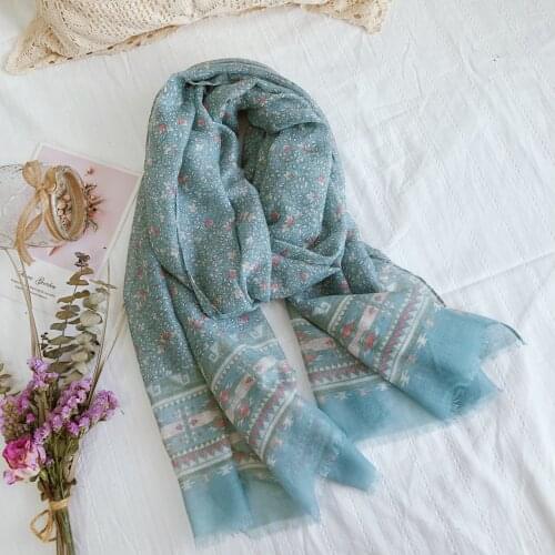 2020 New Fashion Small Flower Pattern Scarf Shawls Wrap Soft Floral Print Fringe Muslim Hijab Scarf Free Shipping