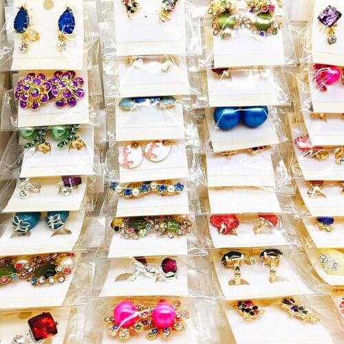 Wholesale 60 Pairs Assorted Womens Fashion Jewelry Beautiful Rhinestone Earring Stud Earrings Mix Styles