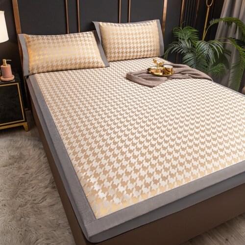 Mattress Pad Mat Protector Summer Jacquard Sheet Style Cover for Bed Summer Sleeping Mat with Pillowcase 3pcs Cool Bedding Kit