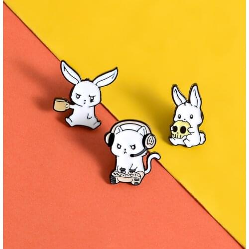 New Creative Personality Fashion Brooch Literary Cute Cartoon Rabbit Skull Cat Pin Badge Party Dating Daily