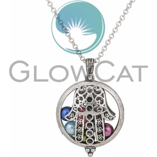 Aroma Diffuser Hamsa Hand Open Antique Vintage Lockets Pendant Perfume Essential Oil Aromatherapy Locket Necklace