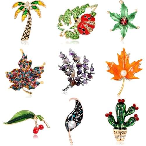 Cute Maple Leaves Enamel Brooches For Women Plants Lapel Badges For Clothes Jewelry Collar Pins Gifts Accessories For Friends