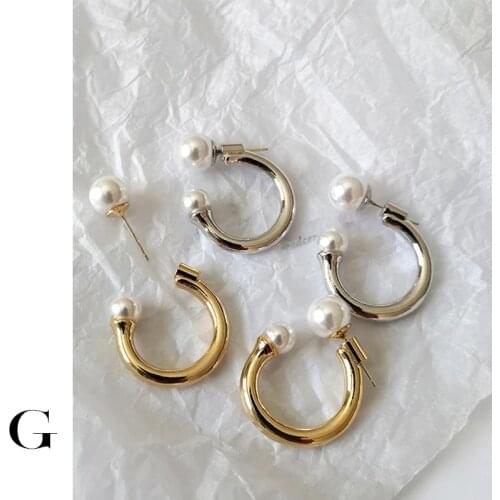 GHIDBK Ins Chunky Statement Fake Pearl Hoop Earrings Elegant Minimalist Ring Earring Unique Style Party Earring Delicate Jewelry