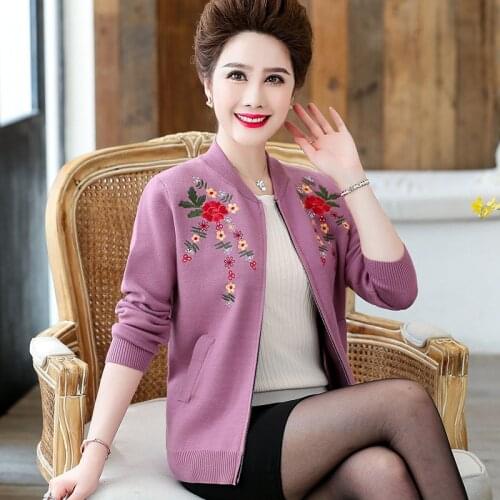 New Spring Autumn Middle-aged Elderly Women Knitted Cardigan Female Fashion Short Embroidery Sweater Casual Zipper Cardigan R613