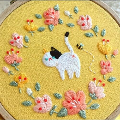 Beginner Embroidery Kit Modern Flower,Embroidery Kit,Flowers Embroidery Kit,DIY Floral Needlepoint Hoop Wall Art Kit