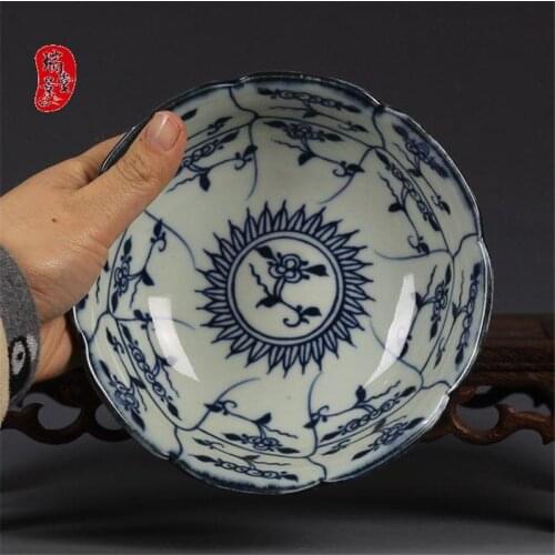 Jingdezhen antique porcelain in late Qing dynasty hand-painted blue and white bowl home ornaments