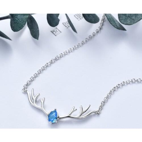 Romantic Platinum plating Necklace Topaz Inlay Deer Charm Necklace Women Girls Antler Horn Animal Collier Christmas Jewelry