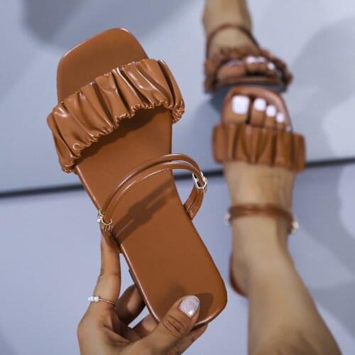 Women Summer String Bead Metal Decoration Sandals Slippers Female Open Toes Furry Sexy Sandal Casual Flat Square Heel Slides