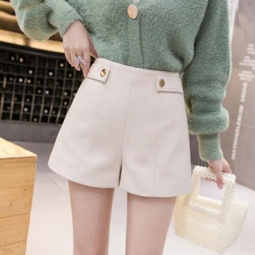 2020 New Autumn Winter Wool Shorts Women Korean High Waist Solid Color Wide Leg Shorts Femme Casual Loose Boots Shorts D5235