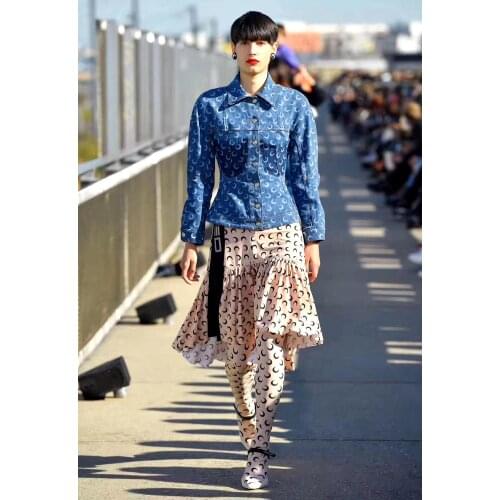 Trendy Street Chic Ladies All Over Moon Print Cotton Denim Jacket Long Sleeve Buttoned Geometric Pattern Slim Jeans Short Coat