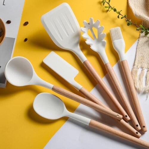 Tableware Heat-resistant Soup Spoon Hanging Hole Silicone Anti-stick Spatula Food Clip Egg-beater Cooking Utensils for Kitchen