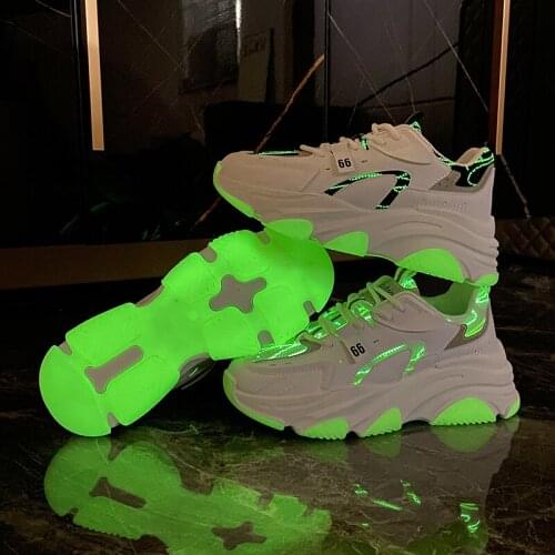 2021 New Glitter Glow Chunky Sneakers Women Fashion High Heels Casual Footwear Black White Flats Shoes For Women Walking Cool