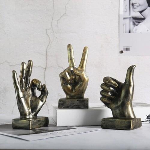 Resin Gesture Finger Figurine Sculpture Retro Ornaments Home Coffee Shop Model Room Soft Desktop Decoration Furnishings