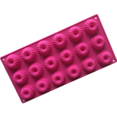 18 Cavity Swirl Chocolate Mold 3D Mini Chiffon Pudding Fondant Cake Silicone Mold Mousse Cake Baking Pan DIY Baking Pastry Tool