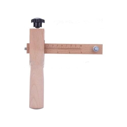 Adjustable thickness belt cutter belt cutter strip cutter