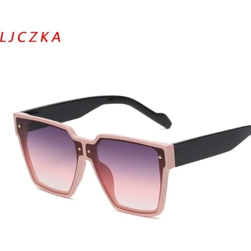 Vintage Oversize Sunglasses Women Classic Square Rivet Decoration Sun Glasses Retro Gradient Eyewear Female Gafas De Sol Mujer