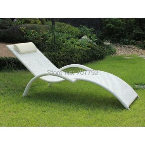 Fancy!outdoor wicker lounge daybed