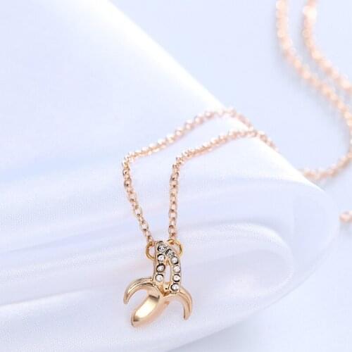 Creative Gold Silver Color Banana Pendant Necklace Charming Womens Wedding Crystal Zircon Accessories Elegant Party Jewelry
