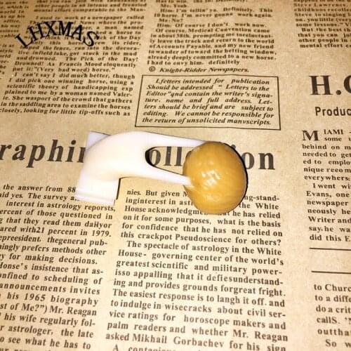 2 Pcs/Lot Creative Pet Bird Feeder Parrot Fruit Fork Convenient Feeding Bird Watering Supplies Device Parrot Product D188