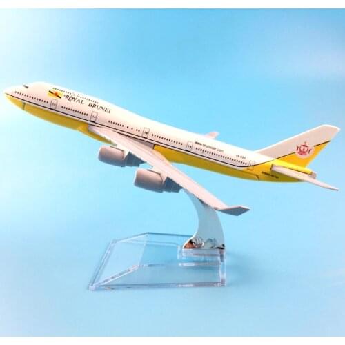 FREE SHIPPING 16CM ROYAL BRUNEI MODEL PLANE AIRCRAFT MODEL TOY AIRPLANE BIRTHDAY GIFT