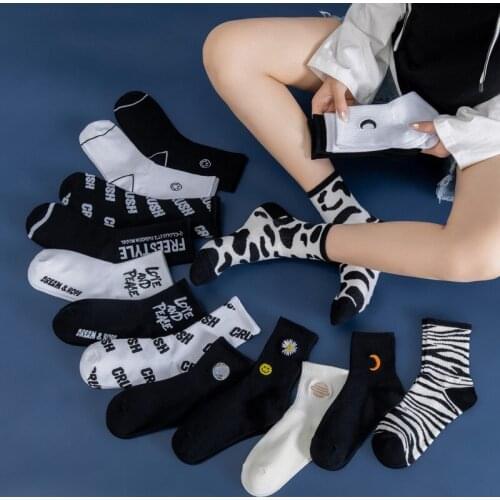 Socks Women College Style Mid Tube Cotton Jk Socks New Hip-Hop Sports Socks Letter Print Casual Black White Solid Color Socks