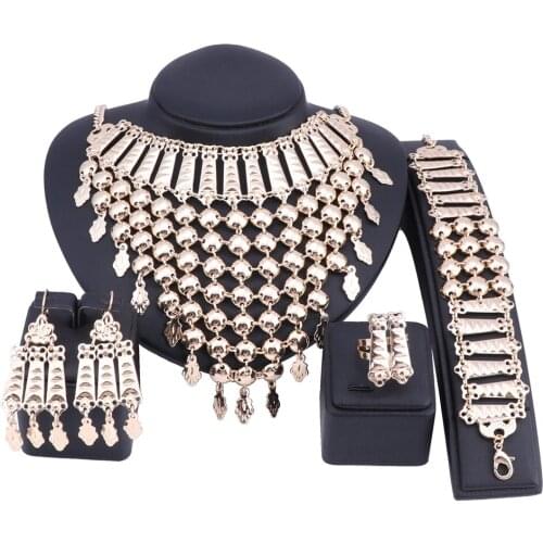 Bridal Gift Nigerian Wedding African Beads Jewelry Set Brand Woman Fashion Dubai Gold Color Tassel Jewelry Set Wholesale Design