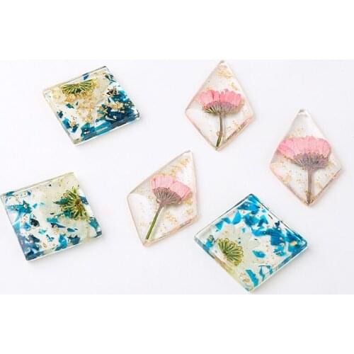 4pcs Summer fresh irregular Drop Earrings For Women Female gold leaf dried flower resin pendant DIY handmade earring material