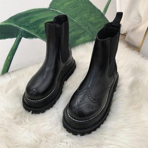 2021 Winter Women Boots Fashion Leather Comfortable Round Toe Low Heels Slip-on Platform Boots Brock Black Motorcycle Boots