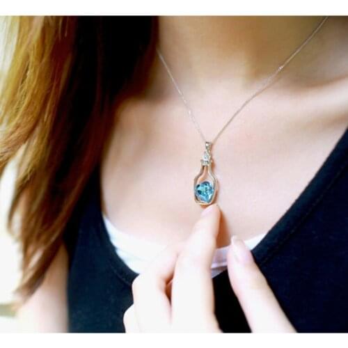 2021 hot New Fashion Multilayer discs and hollow pattern pendant necklace crystal leaves jewelry wholesale