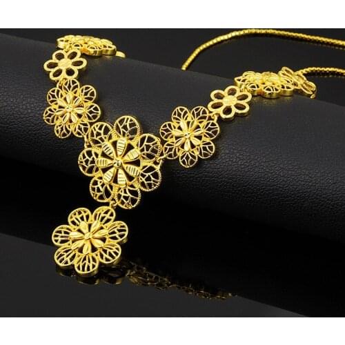 Fashion gold/silver plated flower necklace earrings ladies hollowed necklace wholesale