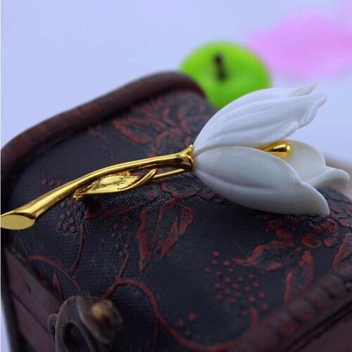 2018 Fashion Jewelry Gold Metal Pins Resin Enamel Tulip Brooch Red Flower Lapel Pin Men Brooch Broche Vintage Brooches For Women
