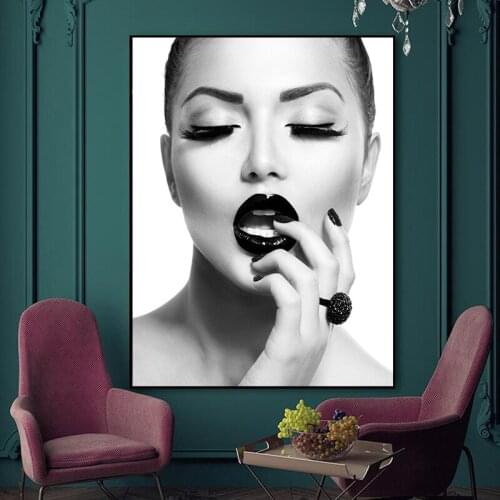 Nordic Fashion Beauty Lip Makeup Art Poster Black and White Print Canvas Art Painting Wall Picture Modern Girl Room Home Decor